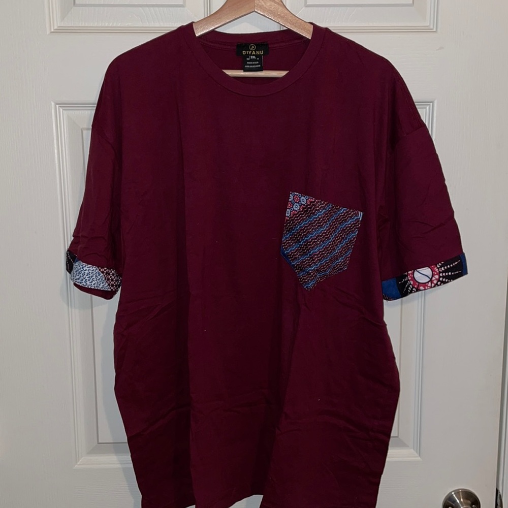 Men’s D’yanu African print styled t shirt. In GUC